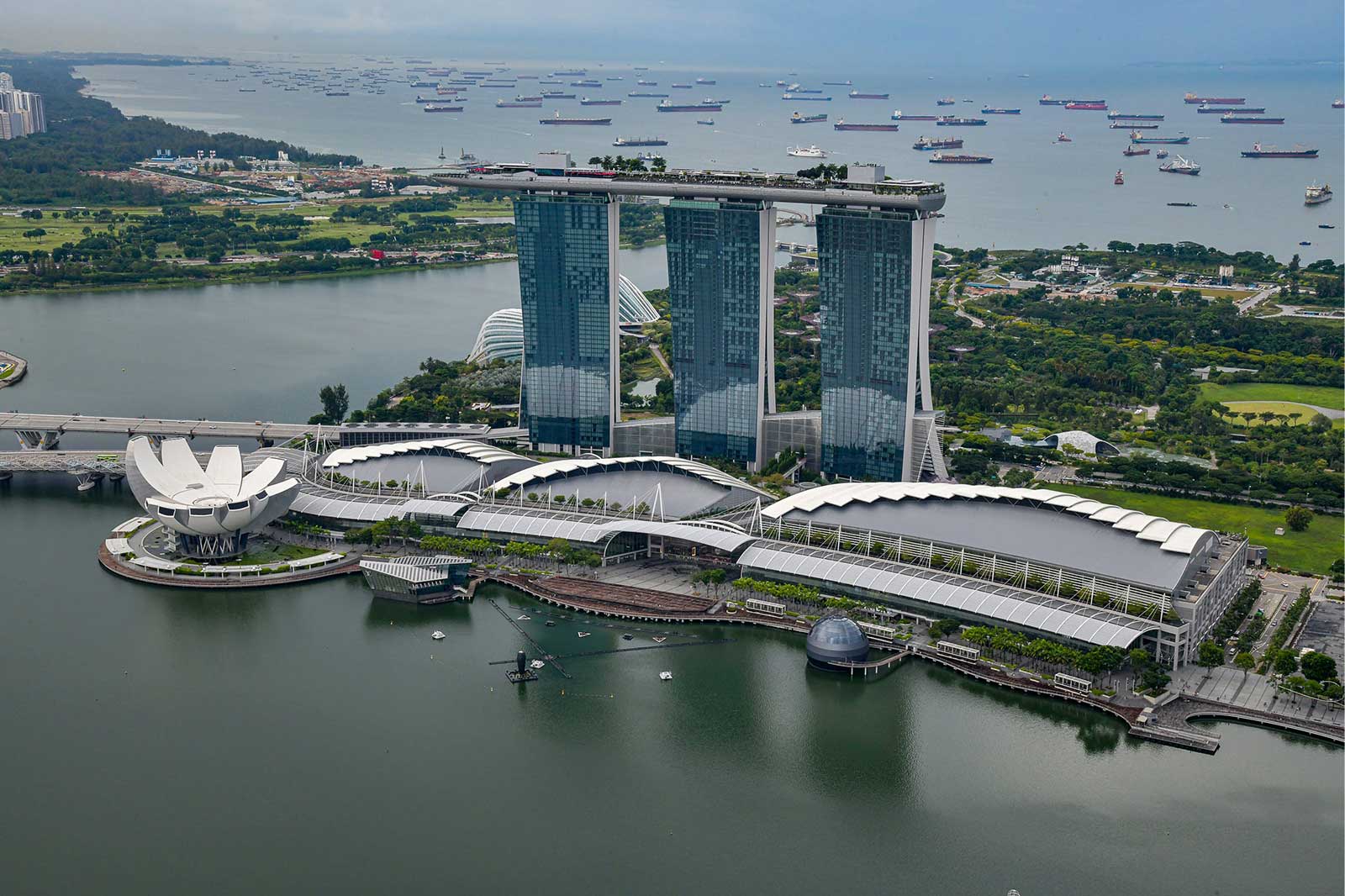 Arbitration vs Litigation: A Comparative Analysis Between Two Business Dispute Resolution Mechanisms in Singapore